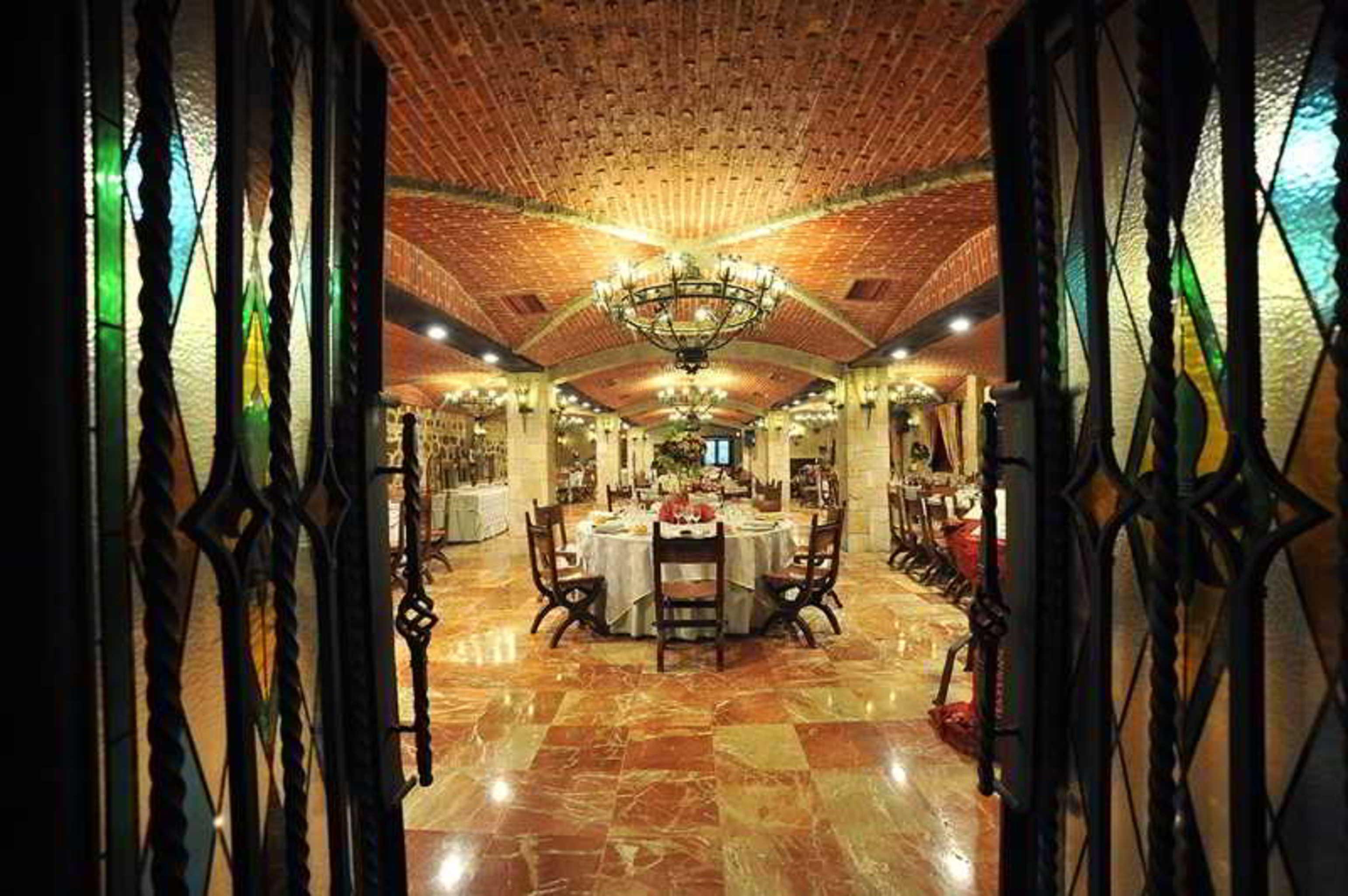 โรงแรมอัลฟอนโซที่ 6 โตเลโด ภายนอก รูปภาพ